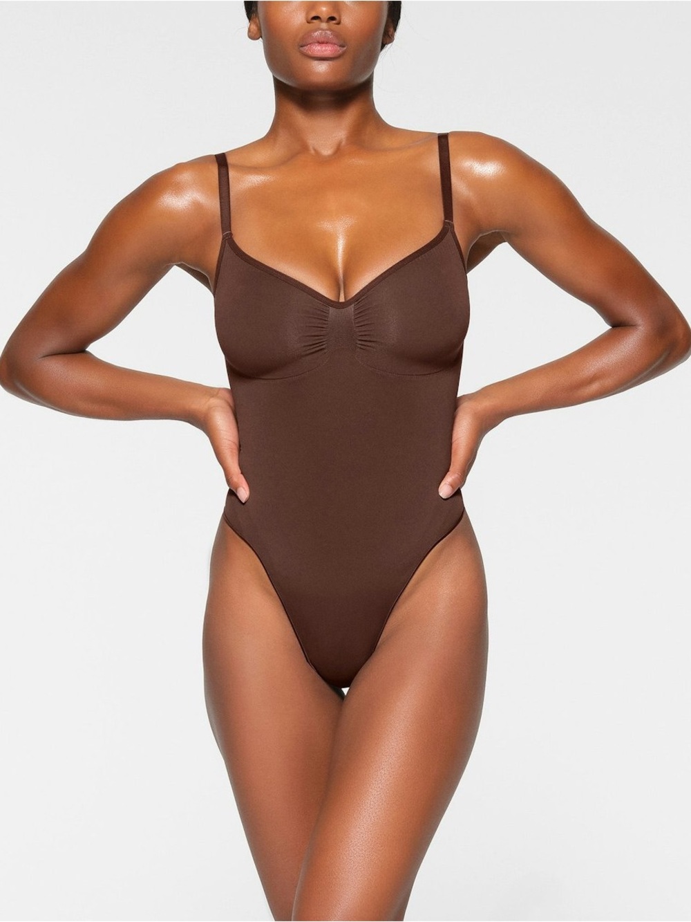 NWOT SKIMS Seamless Sculpt Thong Bodysuit-Cocoa-size M